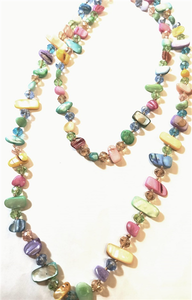 COLLANA MADREPERLA E MEZZI CRISTALLI