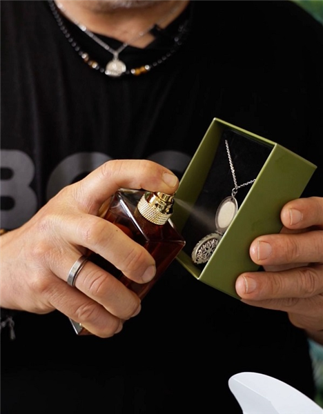 COLLANA PERFUME