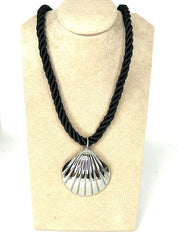 Collana Big Shell