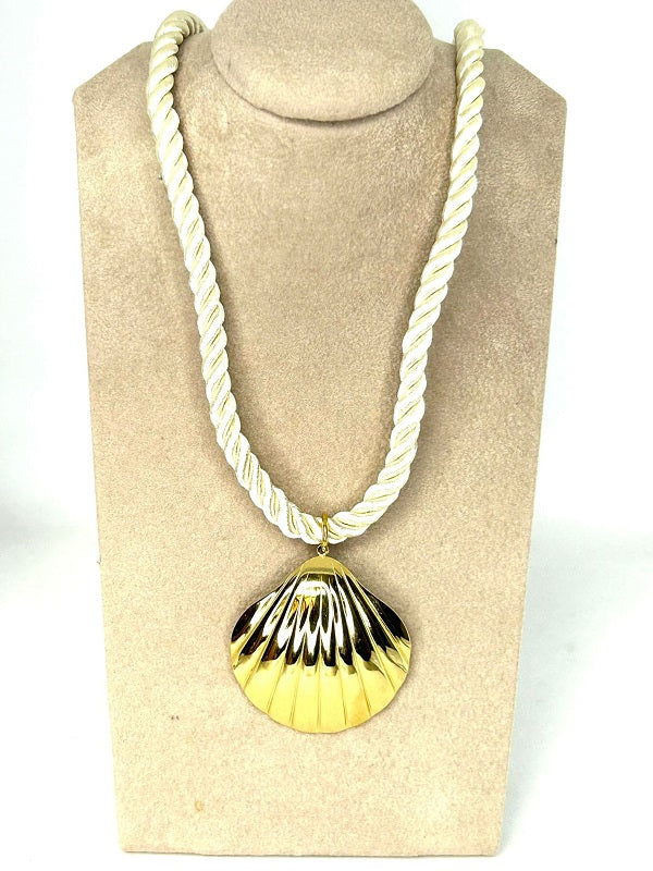 Collana Big Shell