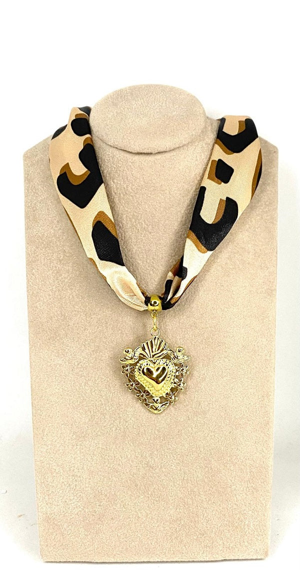 Choker Leopard Heart