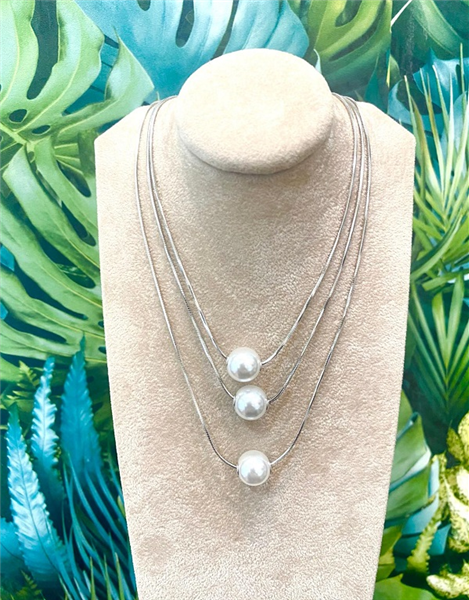COLLANA TRE FILI PERLE