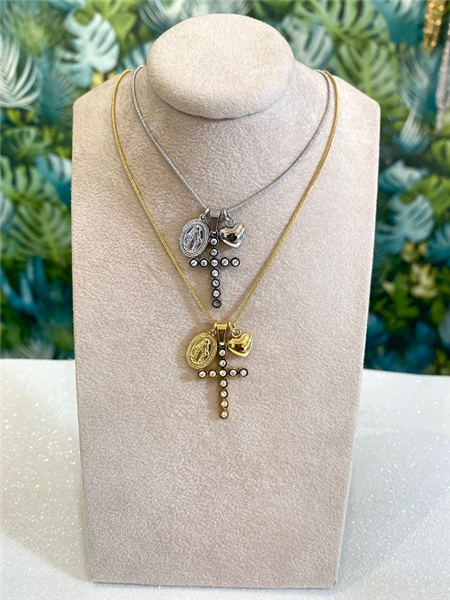 COLLANA CROCE E CHARMS