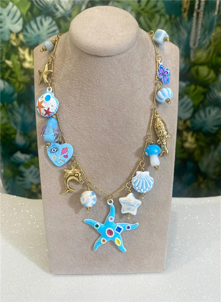 COLLANA ON THE BEACH