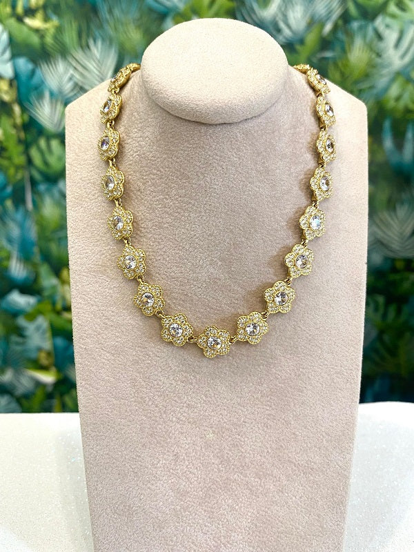 Choker Flower