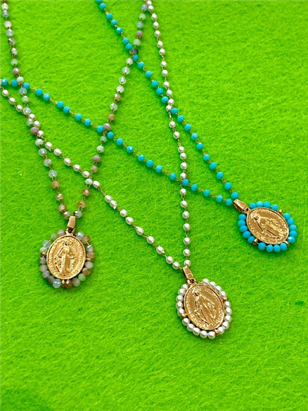 COLLANA MADONNINA E CRISTALLI COLORATI