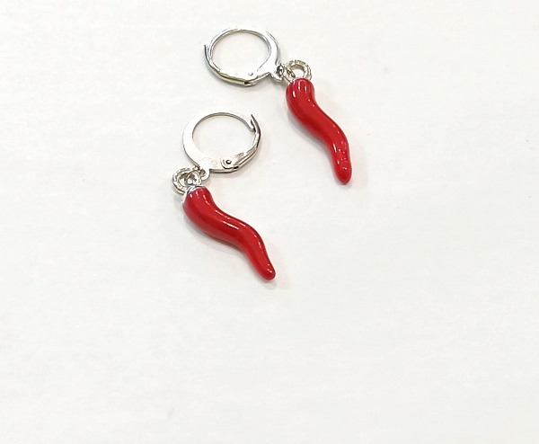 ORECCHINI CON CORNO ROSSO